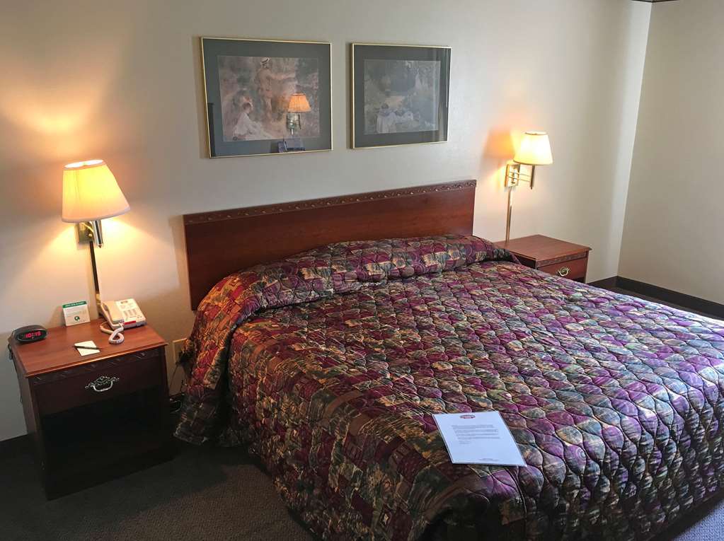 Country Hearth Inn & Suites Willard Quarto foto